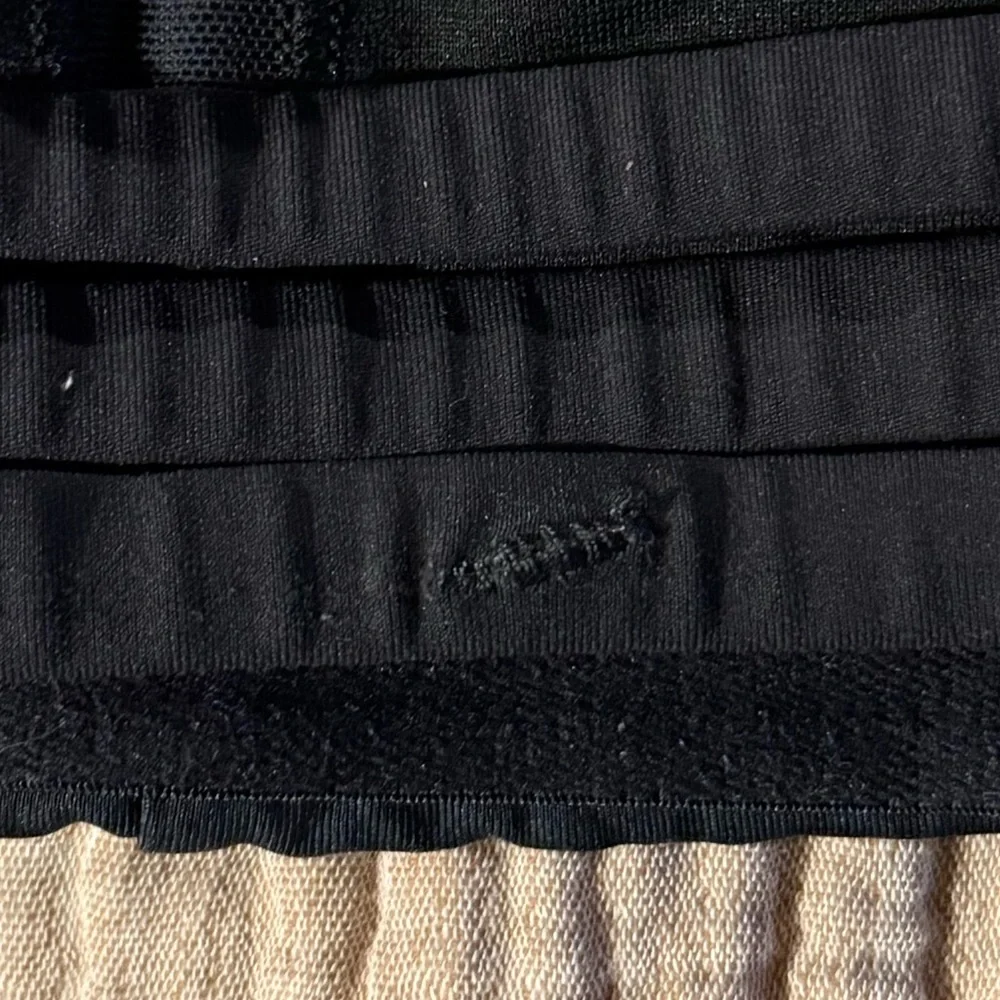 Black Lululemon Sports Bra